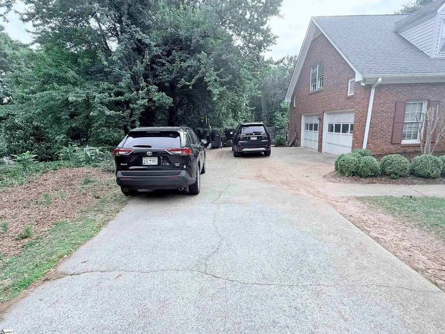 605 Millbrook Drive, Spartanburg, SC 29301 - #2