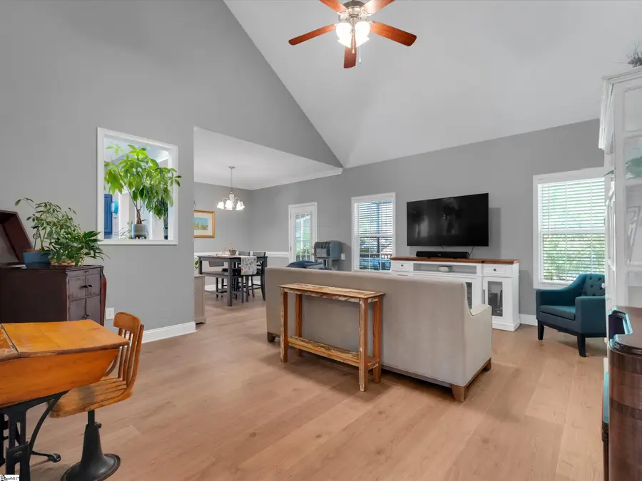 305 Glencrest Court, Greer, SC 29650 - #3
