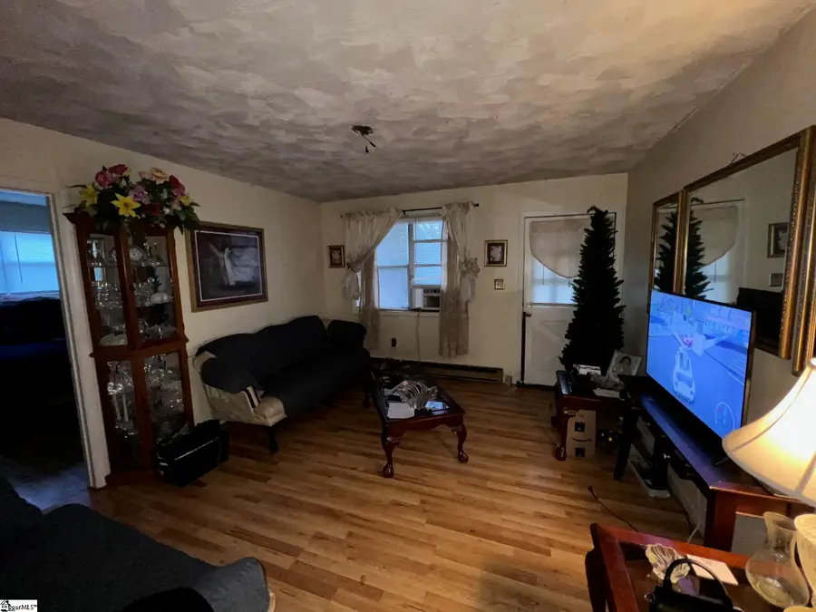 121 Holy Street, Spartanburg, SC 29307 - #2