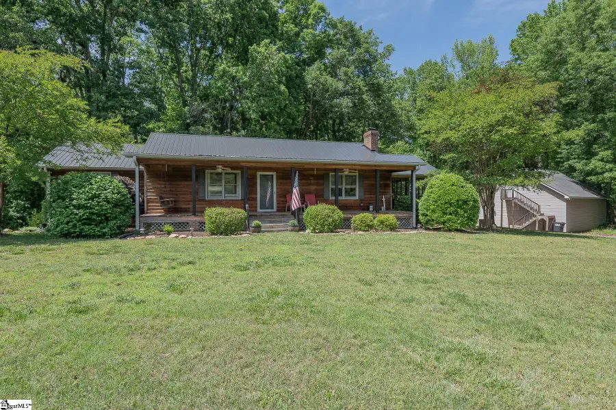 606 Mountain View Road, Williamston, SC 29697 - #3