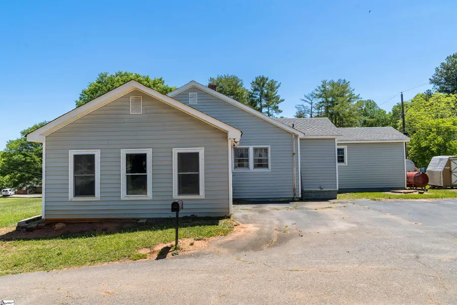 747 N Main Street, Inman, SC 29349 - #2