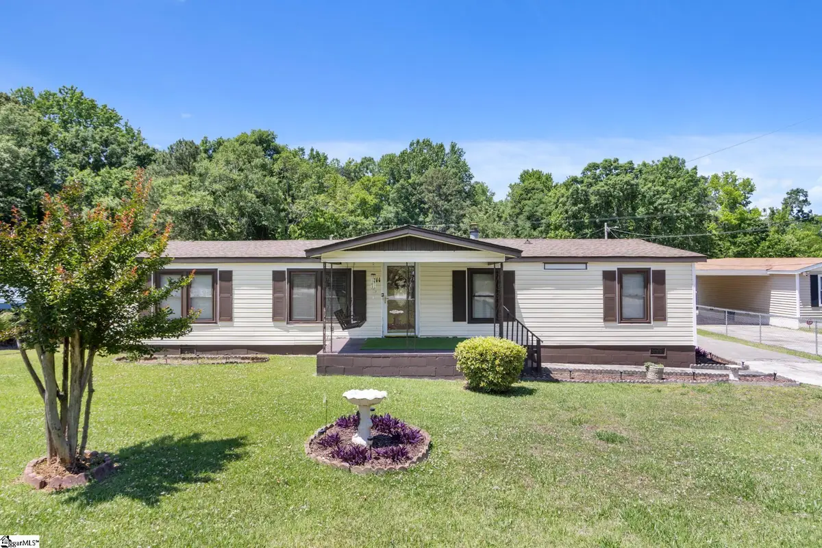 111 Lewis Street, Clinton, SC 29325 - #1