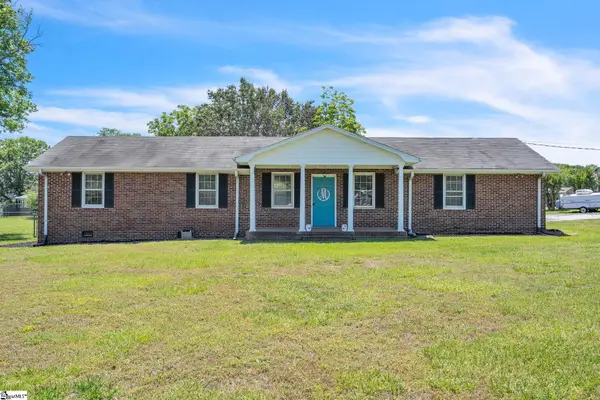 101 Colonial Lane, Simpsonville, SC 29681
