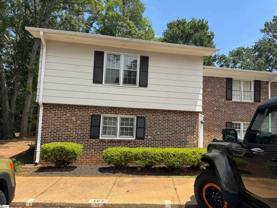 101 Fernridge Drive, Spartanburg, SC 29307 - #2