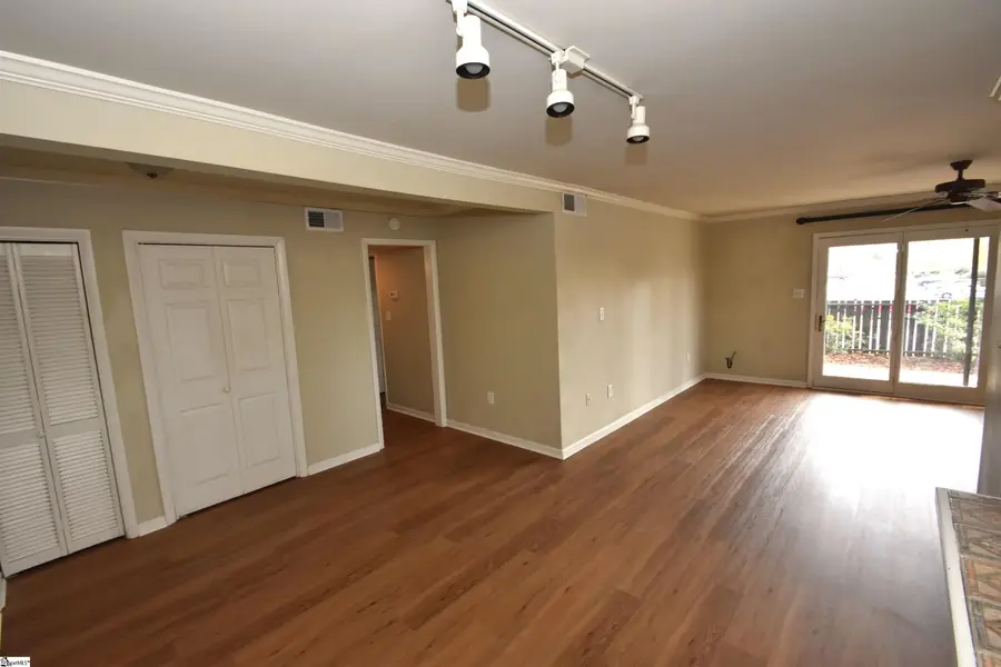 925 Cleveland Street #23, Greenville, SC 29601 - #3