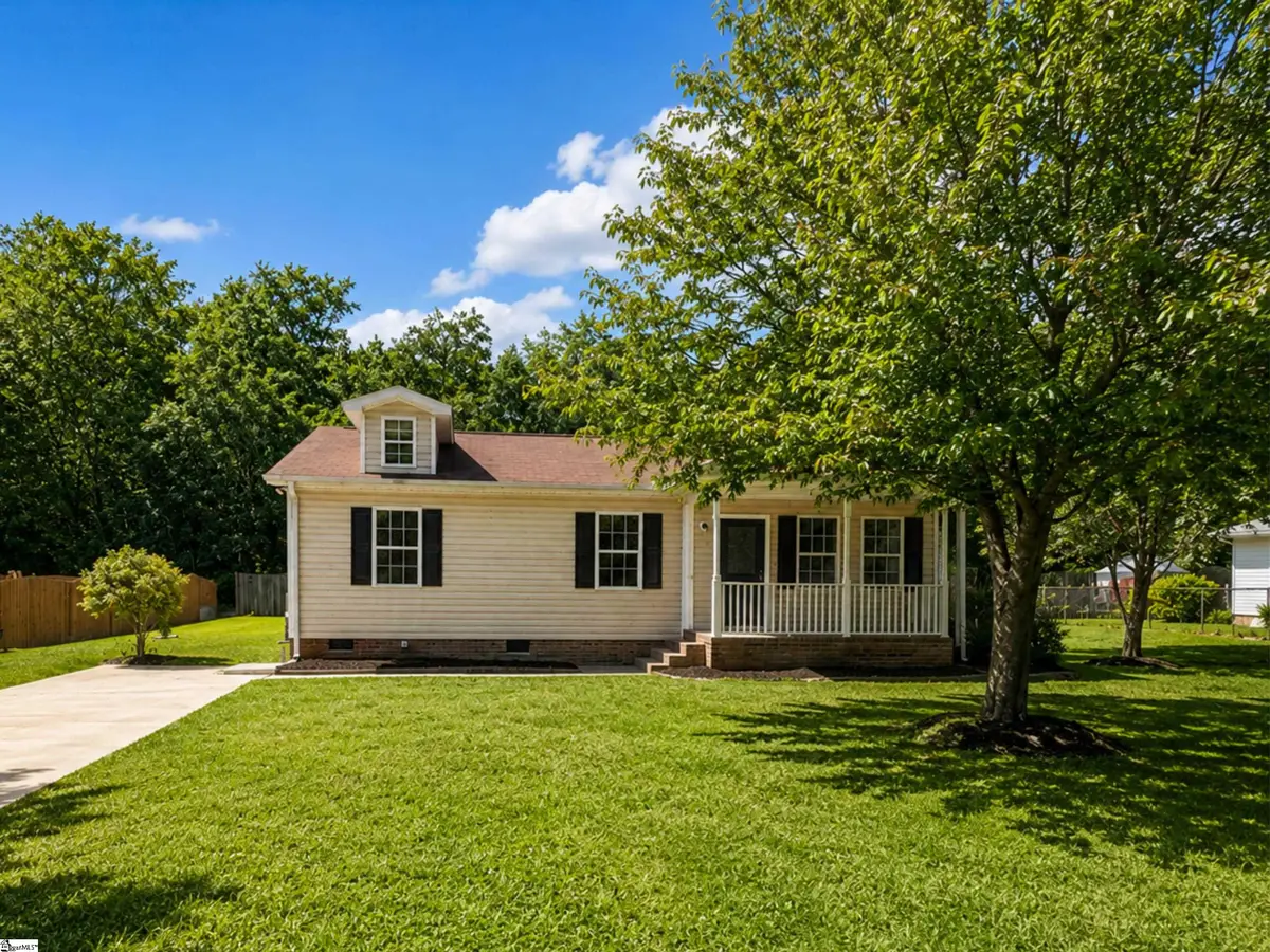 109 Laurens Court, Fountain Inn, SC 29644 - #1