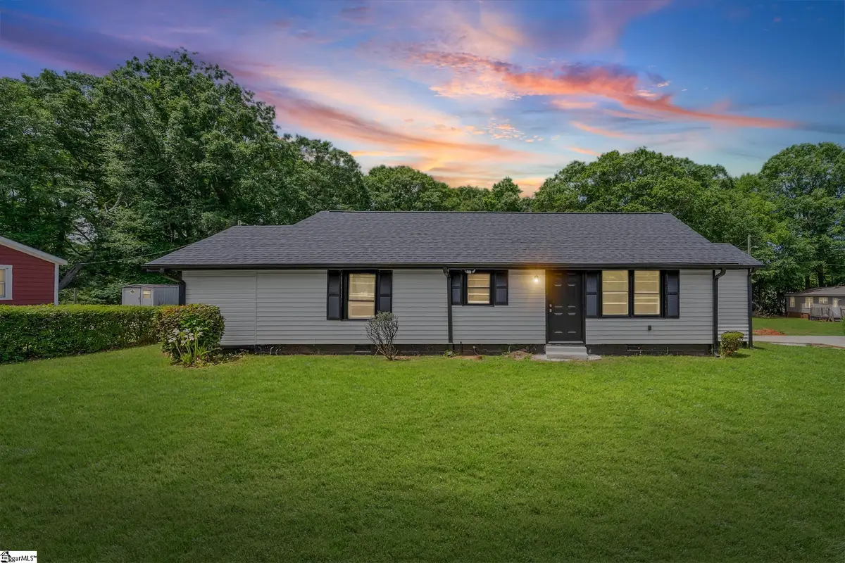 141 Edge Street, Wellford, SC 29385 - #1