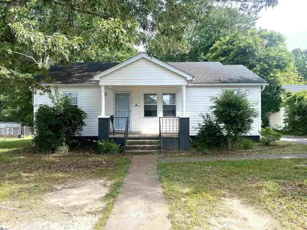 301 Edgewood Avenue, Belton, SC 29627