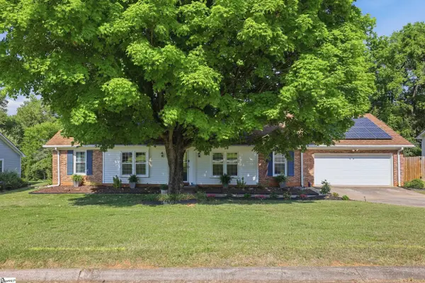 10 Fieldstone Place, Greenville, SC 29615