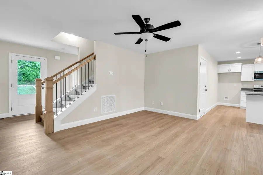 8 Oxford Boulevard, Taylors, SC 29687 - #3