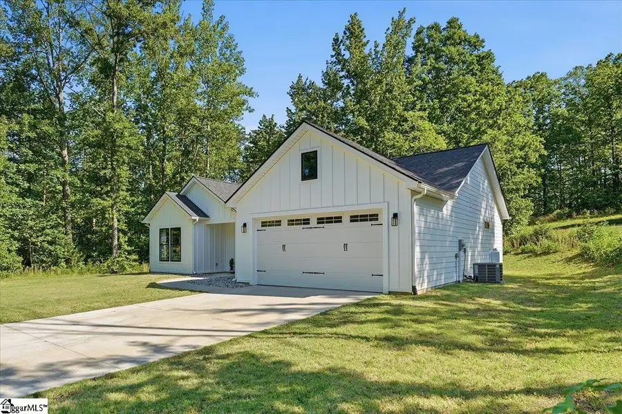 298 Red Hill Road, Landrum, SC 29356 - #2