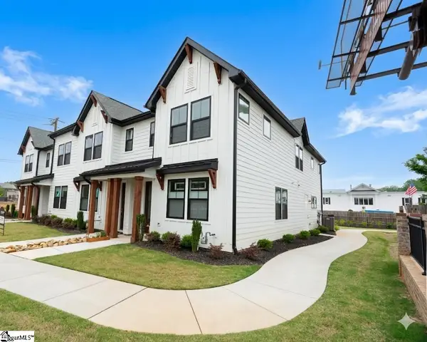 1192 N Pleasantburg Drive, Greenville, SC 29607