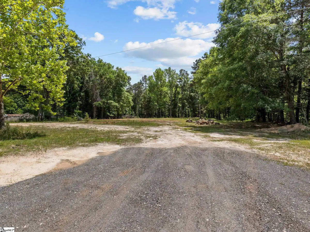 7615 N 178 Highway, Donalds, SC 29638 - #1