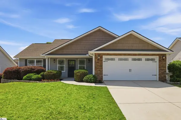 27 Macle Court, Travelers Rest, SC 29690