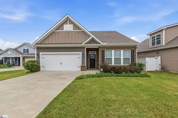 24 Daybreak Place, Simpsonville, SC 29681