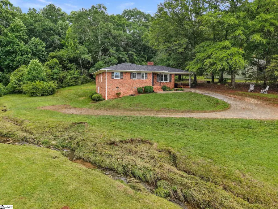 203 E 2nd Avenue, Easley, SC 29640 - #2