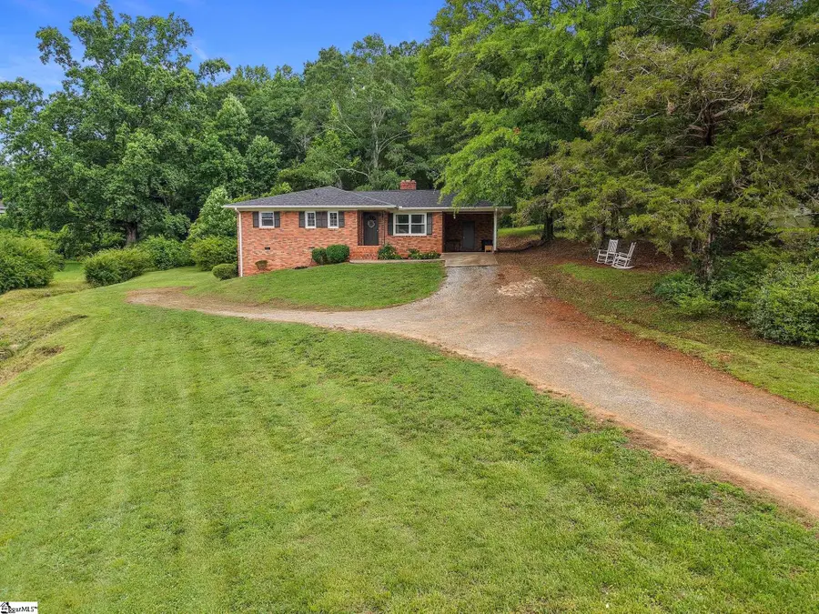 203 E 2nd Avenue, Easley, SC 29640 - #3