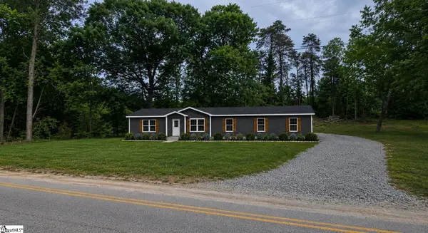 438 Berry Shoals Road, Duncan, SC 29334