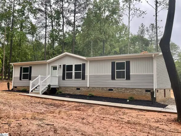 399 Charles Street, Enoree, SC 29335