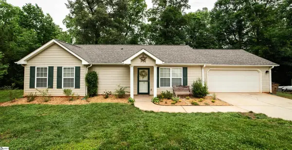 15 Cardo Lane, Fountain Inn, SC 29644