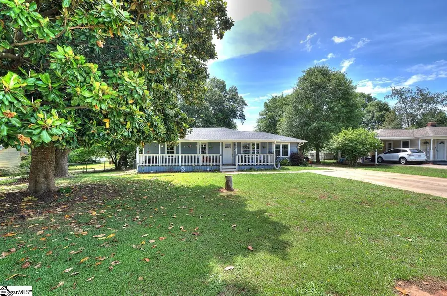 120 Swain Avenue, Boiling Springs, SC 29316 - #3