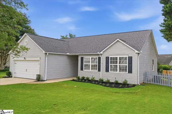 8 Equestrian Court, Simpsonville, SC 29680