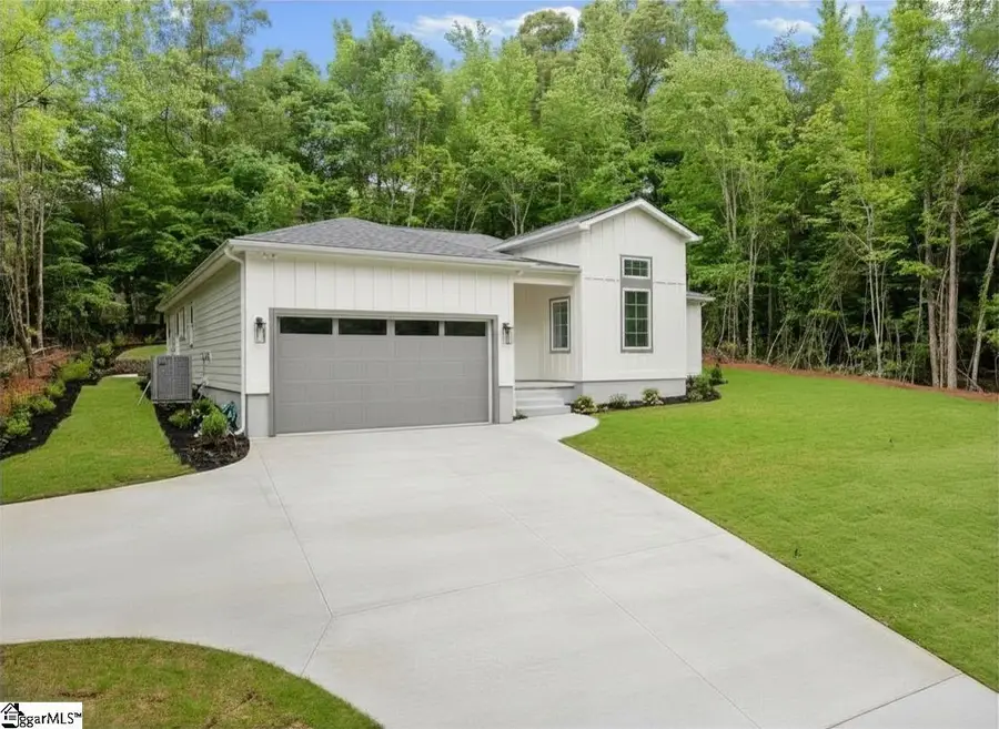 239 Camellia Street, Westminster, SC 29693 - #2
