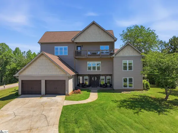 142 W Waters Edge Lane, West Union, SC 29696