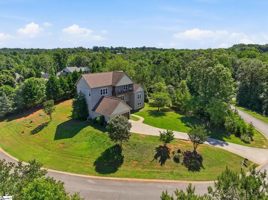 142 W Waters Edge Lane, West Union, SC 29696 - #3
