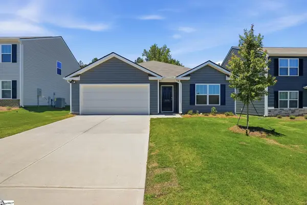 302 Roocroft Court, Fountain Inn, SC 29644