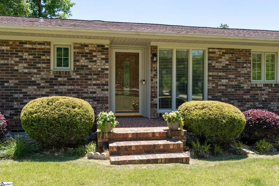 136 Bagwell Street, Easley, SC 29640 - #3
