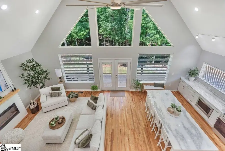 425 Lakewood Drive, Townville, SC 29689 - #2