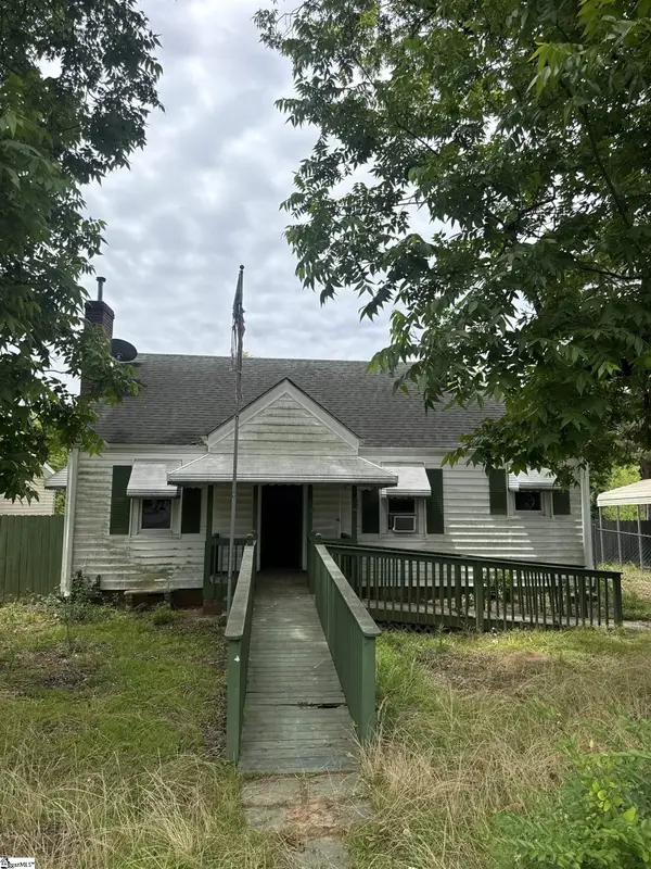 134 E Wilburn Avenue, Greenville, SC 29611
