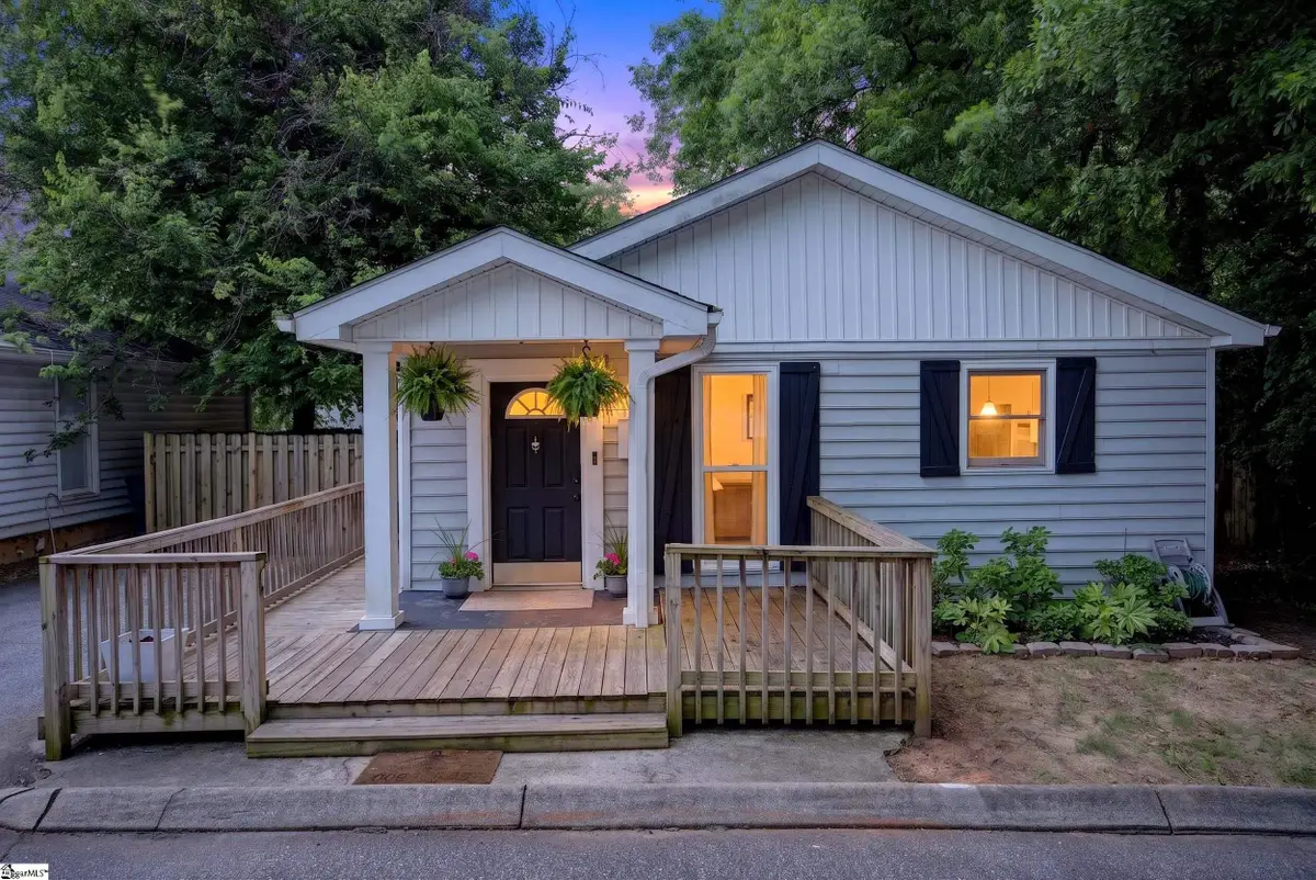 7 Burns Circle, Greenville, SC 29605 - #1