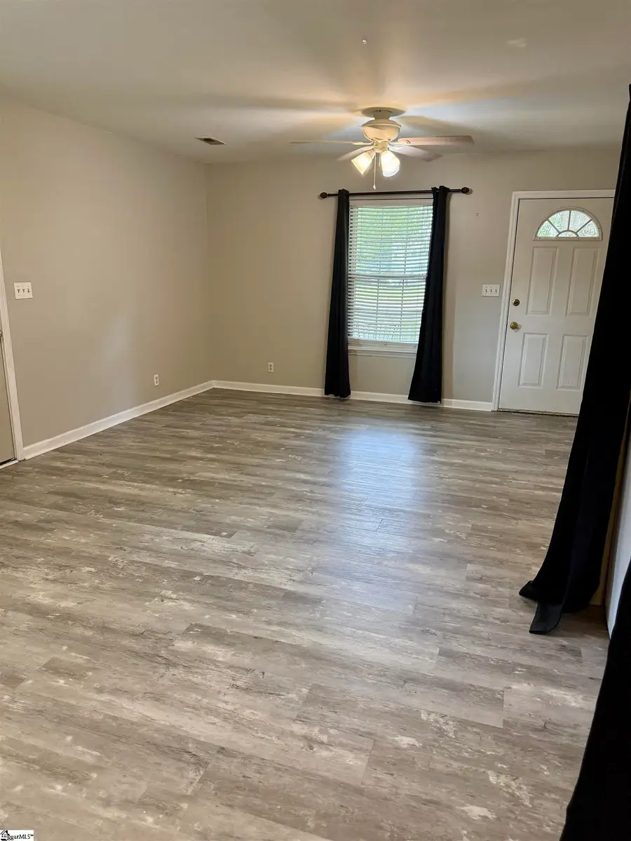 222 South Street, Woodruff, SC 29388 - #3