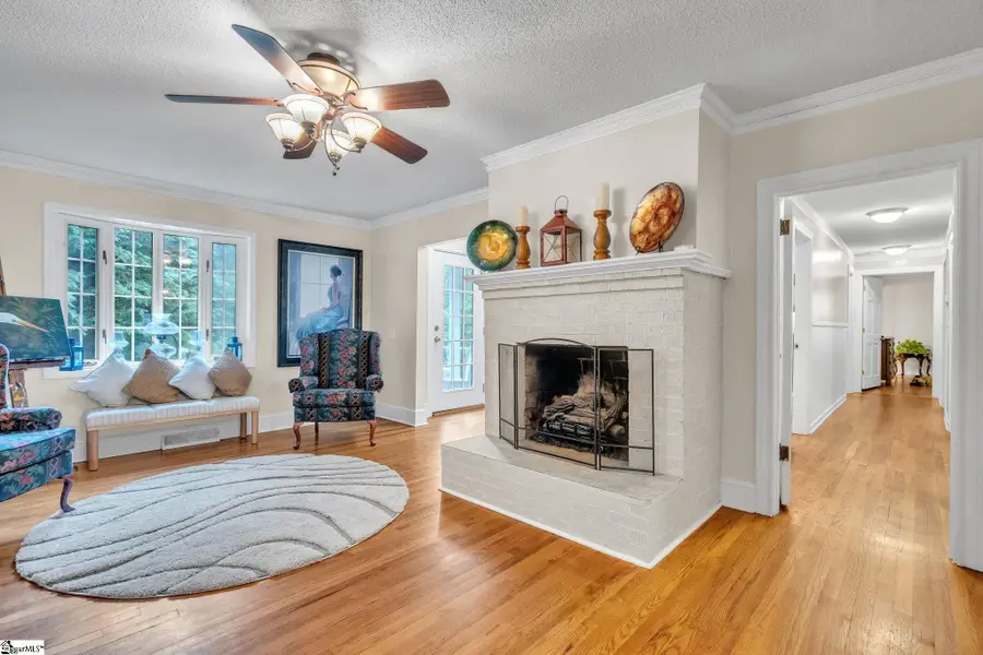 103 Forest Avenue, Landrum, SC 29356 - #2