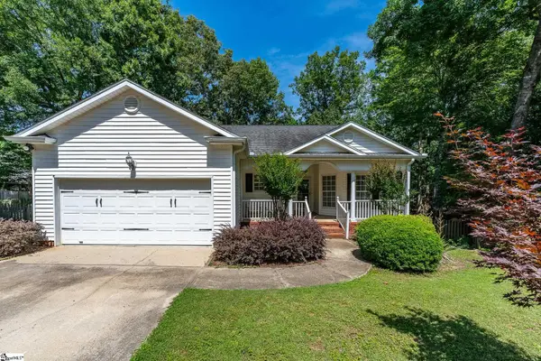 107 Groveton Court, Simpsonville, SC 29681