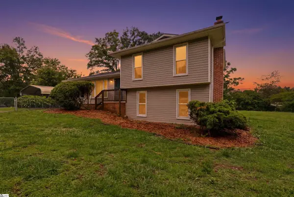 1302 Wham Lawn Road, Gray Court, SC 29645-8869