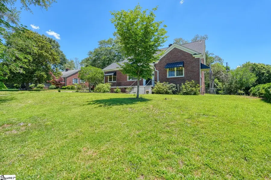 171 E Victoria Road, Spartanburg, SC 29302 - #2