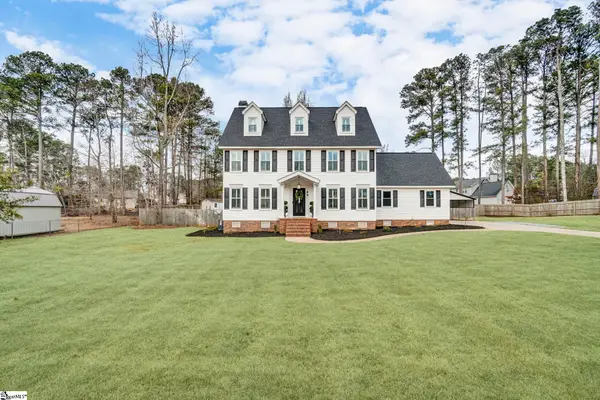 66 Cain Road, Laurens, SC 29360