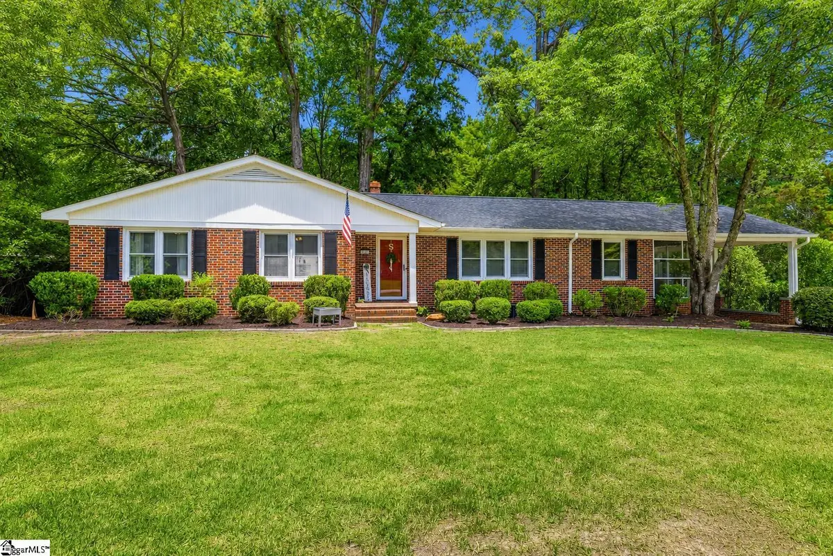 803 Calvert Avenue, Clinton, SC 29325 - #1