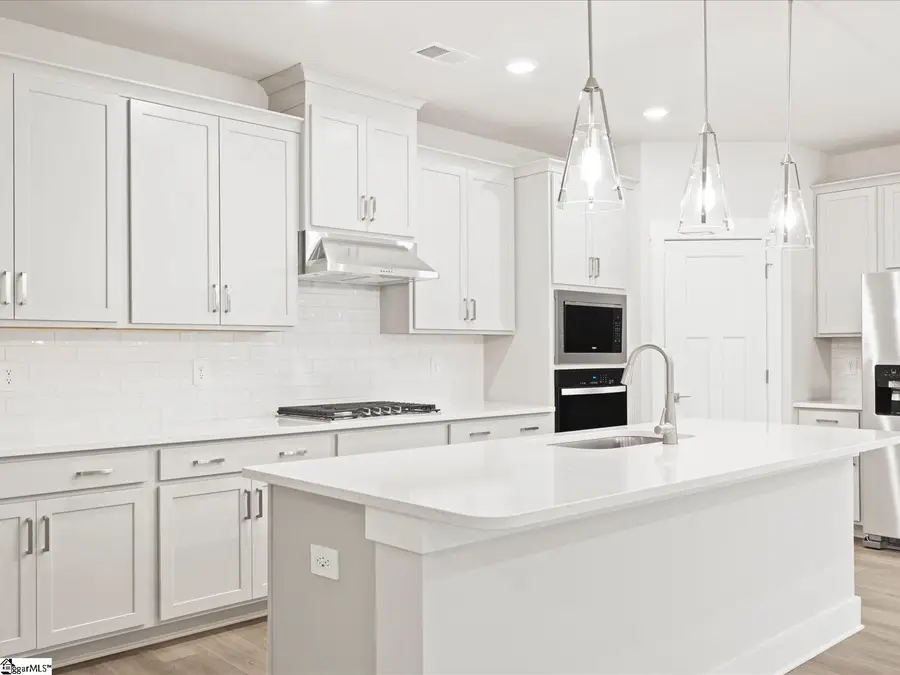 419 Ragland Avenue, Greer, SC 29651 - #2