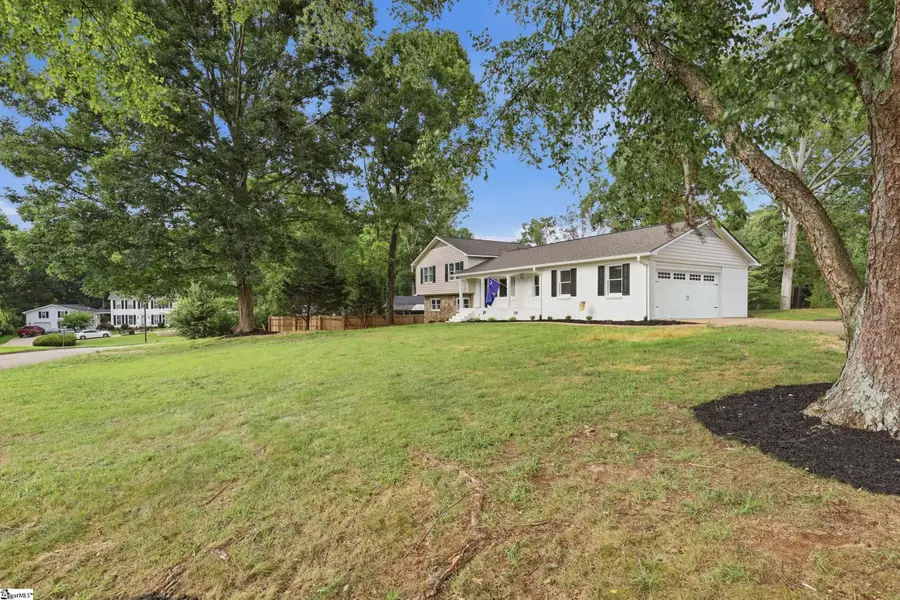 401 Clarendon Drive, Easley, SC 29642 - #3