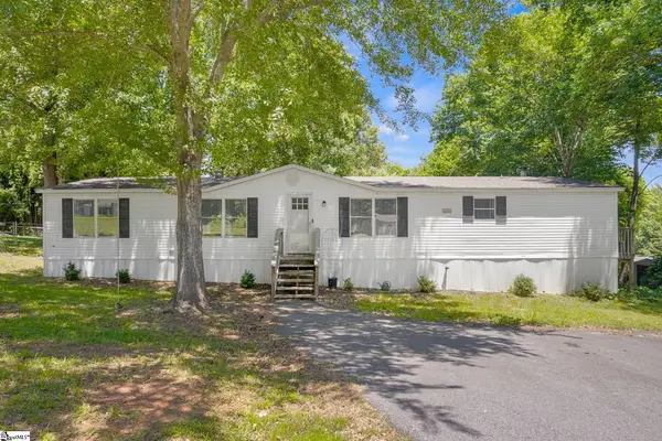 313 W Bagwell Road, Liberty, SC 29657