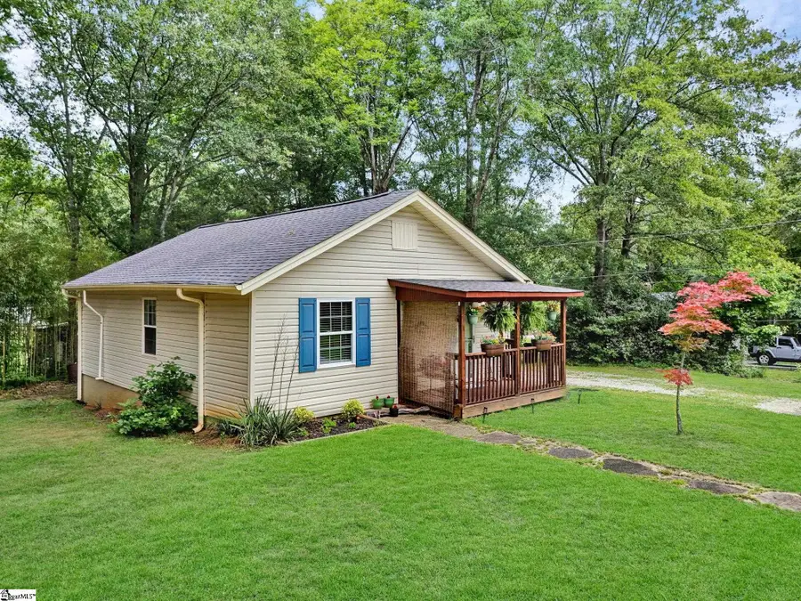 301 S E Street, Easley, SC 29640 - #3