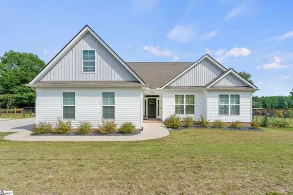 1984 Friendship Church Road, Gray Court, SC 29645-4033