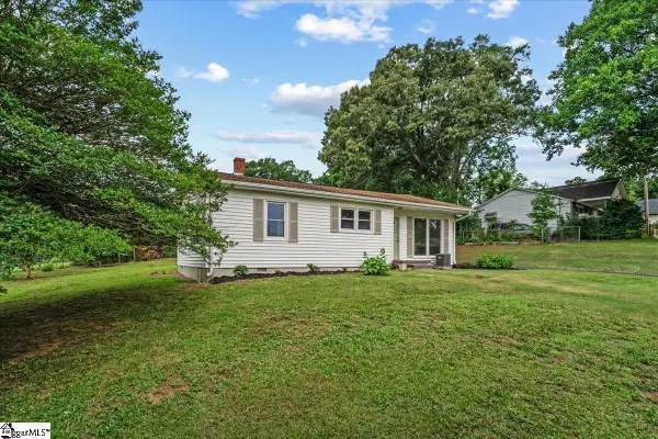 108 Valley Drive, Greer, SC 29651