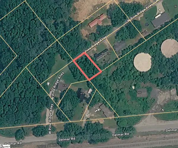 106 W Pine Ridge Alley, Spartanburg, SC 29302