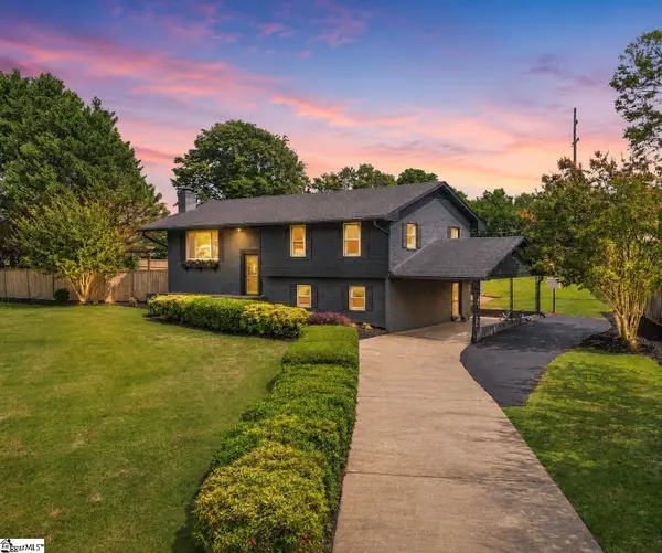 1 W Golden Strip Drive, Mauldin, SC 29662