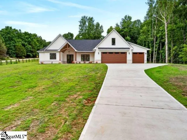 501 W Peninsula Drive, Laurens, SC 29360 - #1